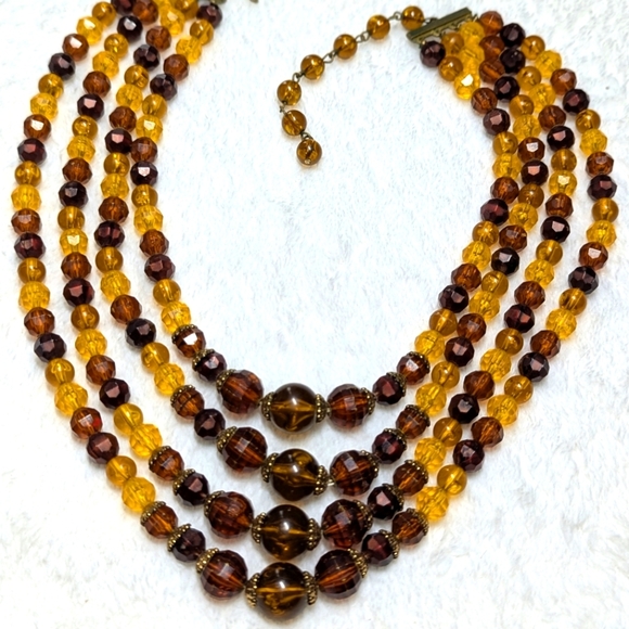 Vintage Multi-Strand Amber and Brown Acrylic Beaded Necklace - Picture 4 of 7